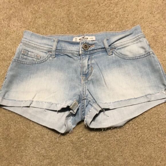 𝅺HOLLISTER light blue shorts size 00. - Picture 1 of 7